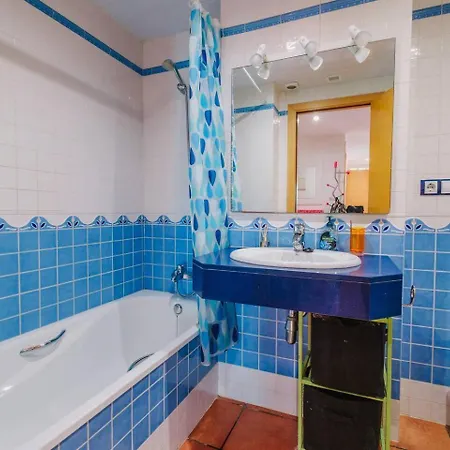 - Sleeps6 - Pool - Seaview - Petfriendly *