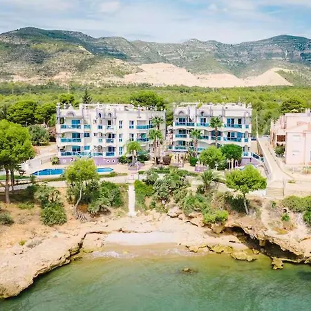 Apartment - Sleeps6 - Pool - Seaview - Petfriendly *
