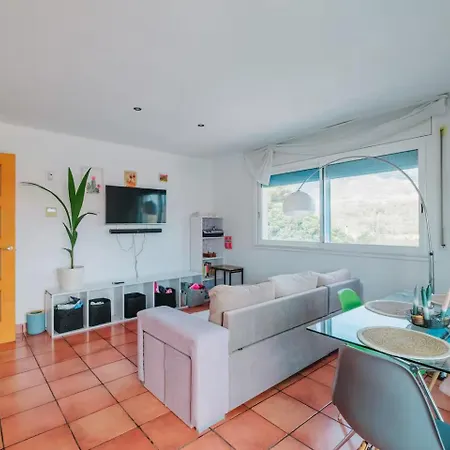 - Sleeps6 - Pool - Seaview - Petfriendly